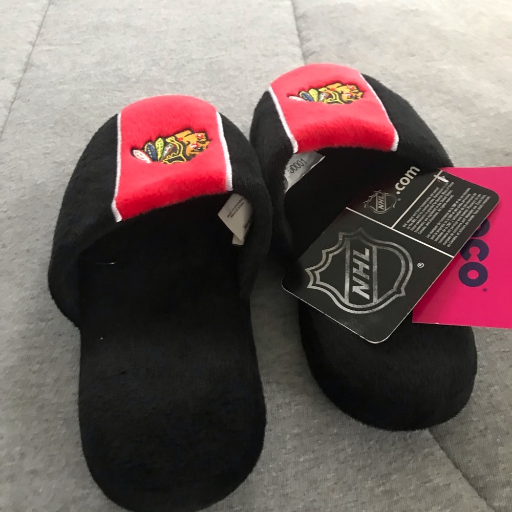 Children’s NHL Slippers : Chicago Blackhawks